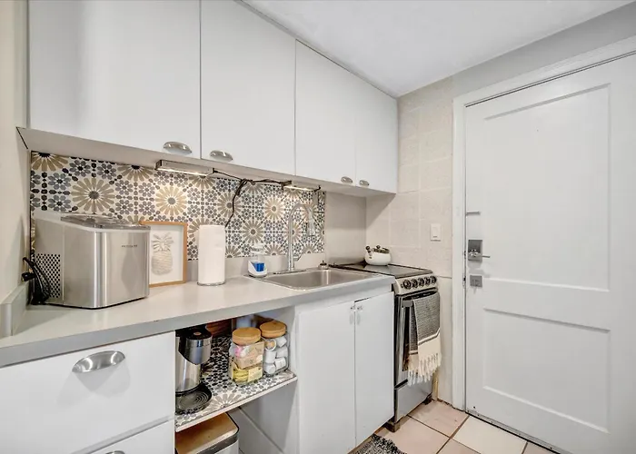 Apartment Waterfront Corner Heated Pool Near *