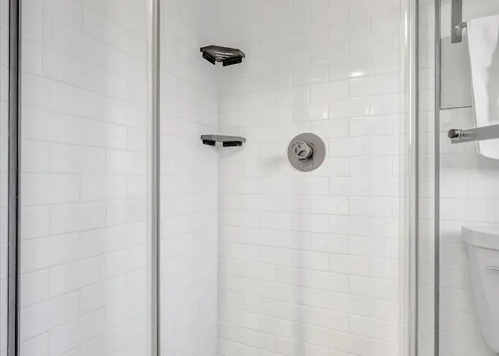 Apartment Waterfront Corner Heated Pool Near *